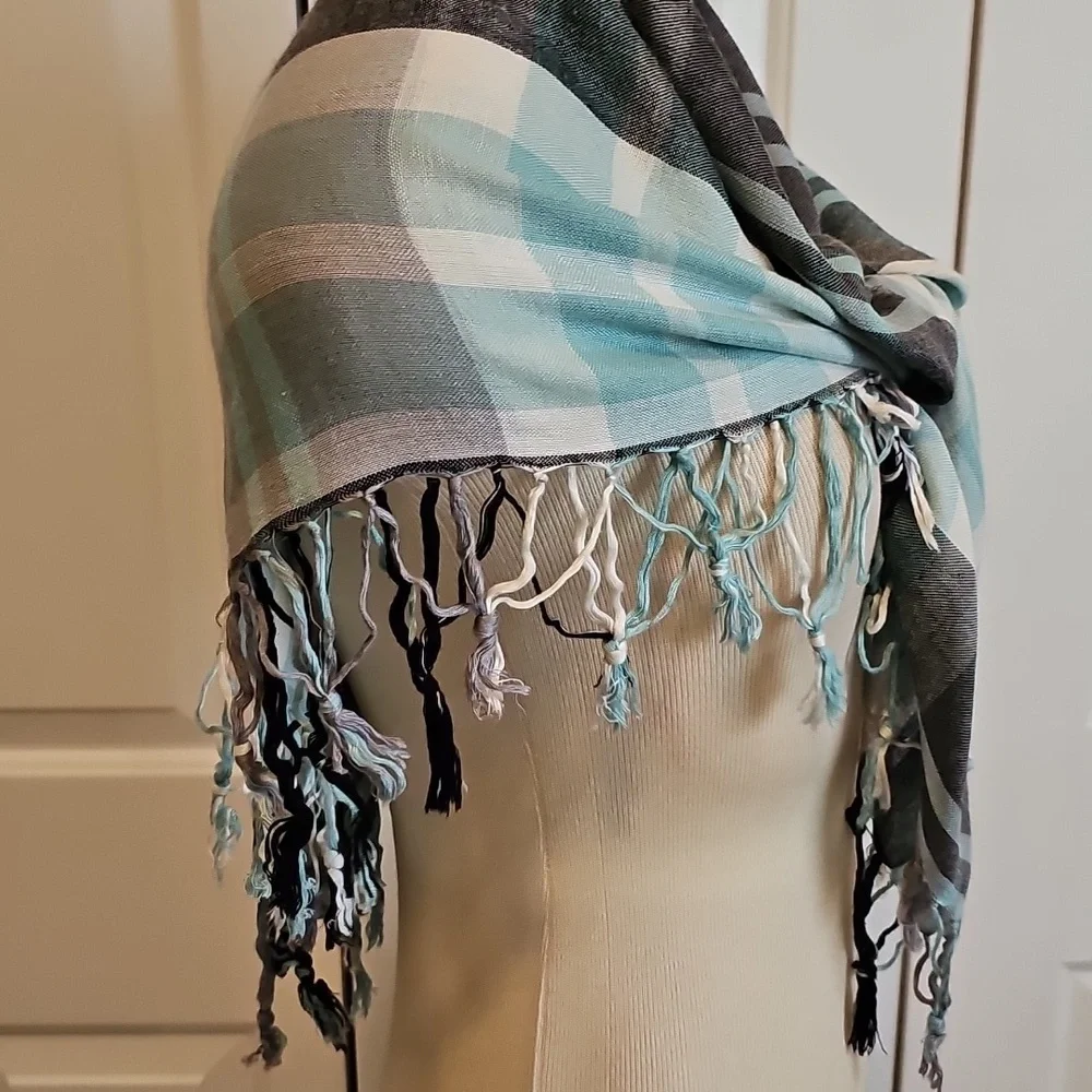 Divided Checkered Fringe Scarf - Blue and Black. 35